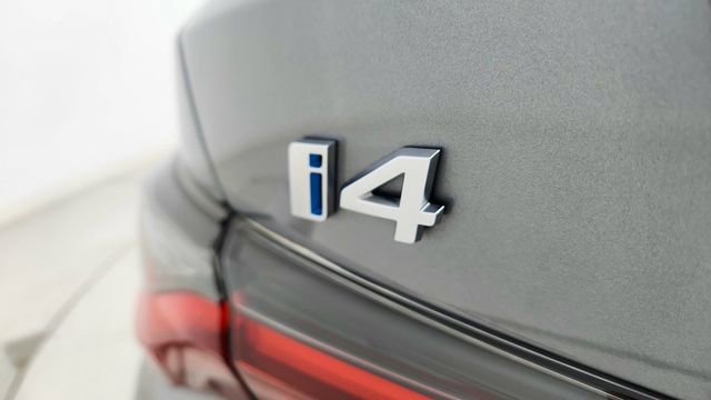 Used 2023 BMW i4 eDrive35 w/ Premium Package image 17