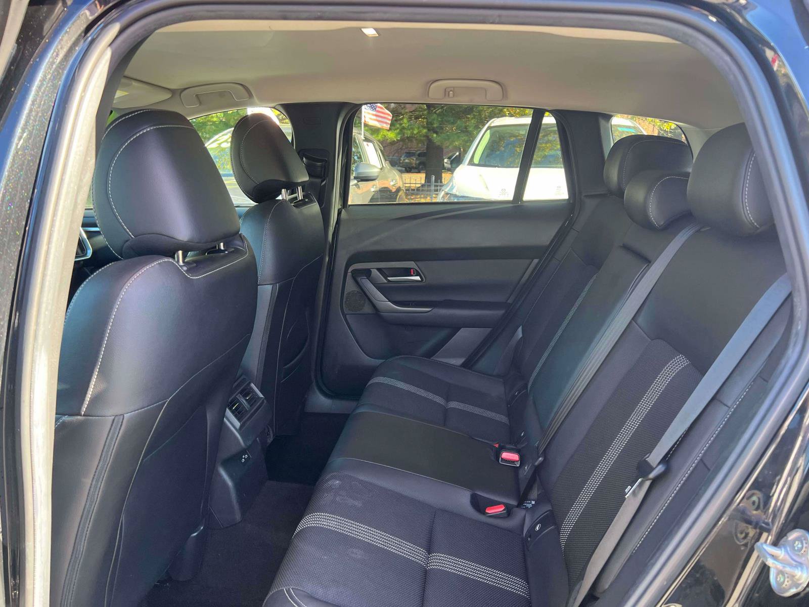Used 2025 MAZDA CX-50 AWD 2.5 S w/ Preferred Package image 18