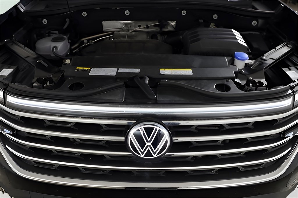 Used 2025 Volkswagen Atlas SE image 47