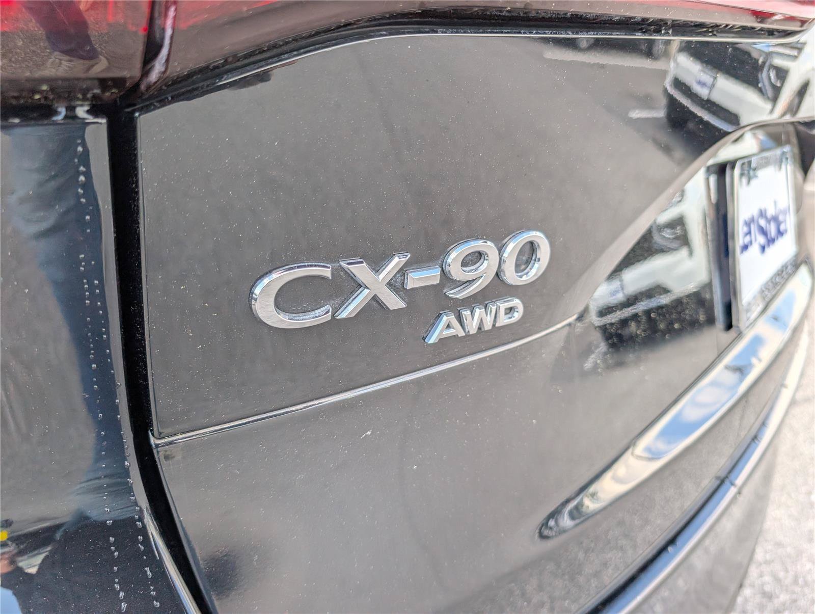 Used 2024 MAZDA CX-90 Plug-In Hybrid w/ Preferred AWD/4WD image 15