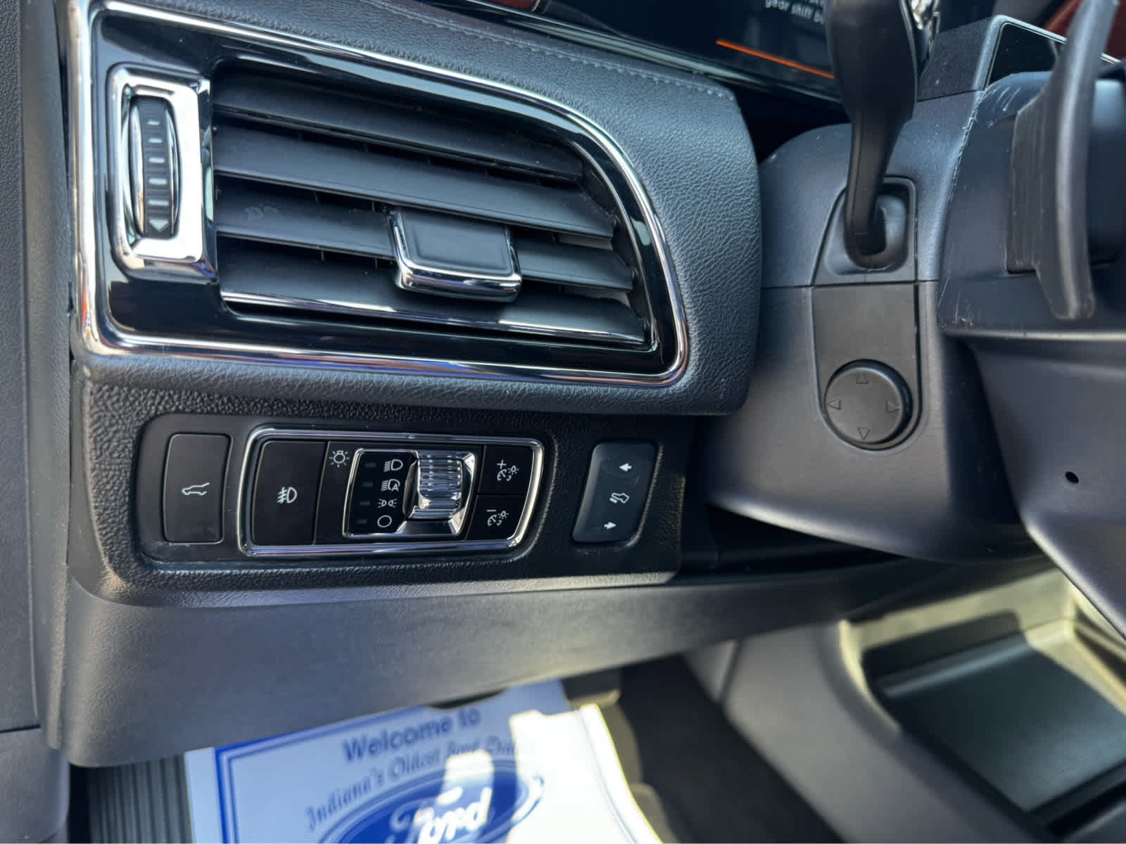 Used 2024 Lincoln Navigator L 4WD image 20