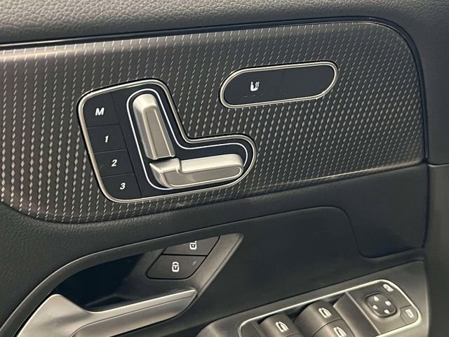 Certified 2022 Mercedes-Benz GLA 250 4MATIC image 17