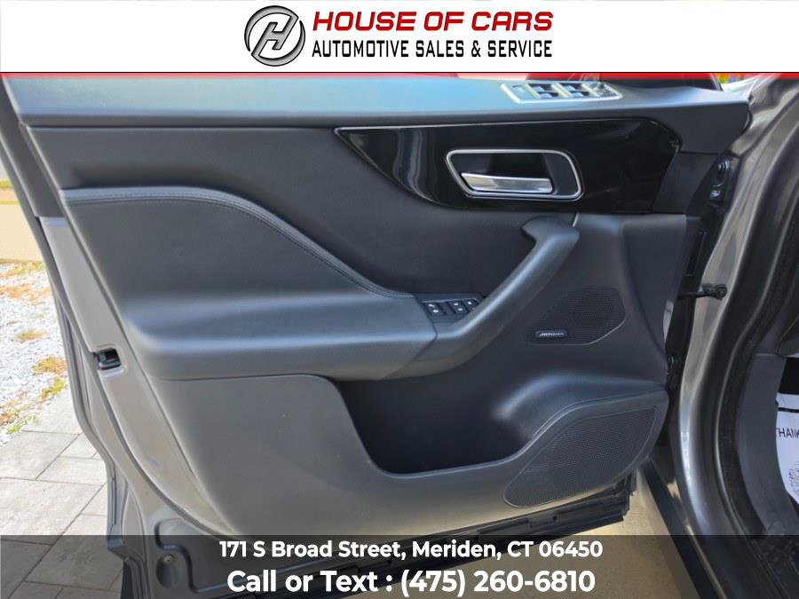 Used 2019 Jaguar F-PACE Premium AWD/4WD image 53