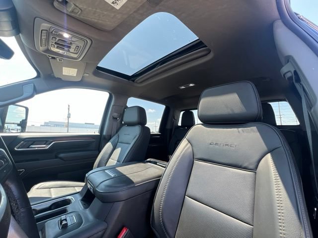 Used 2024 GMC Sierra 2500 Denali w/ Denali Reserve Package AWD/4WD image 25