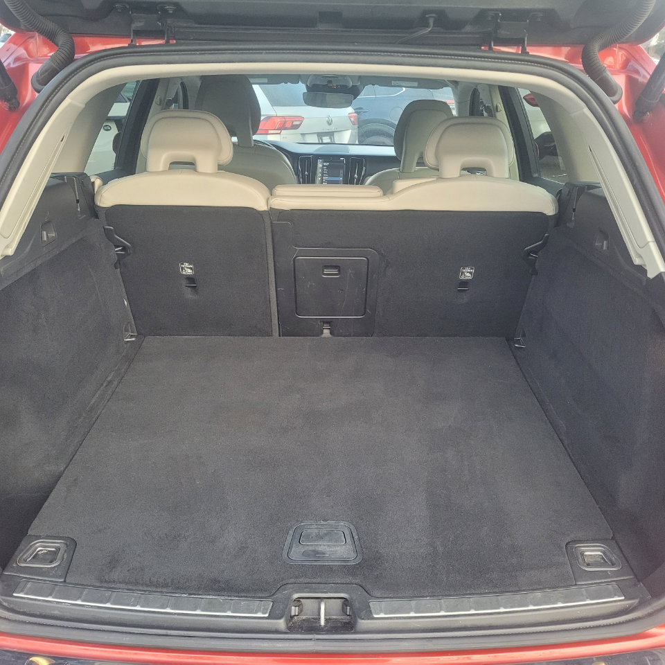 Used 2018 Volvo XC60 T5 Inscription image 37