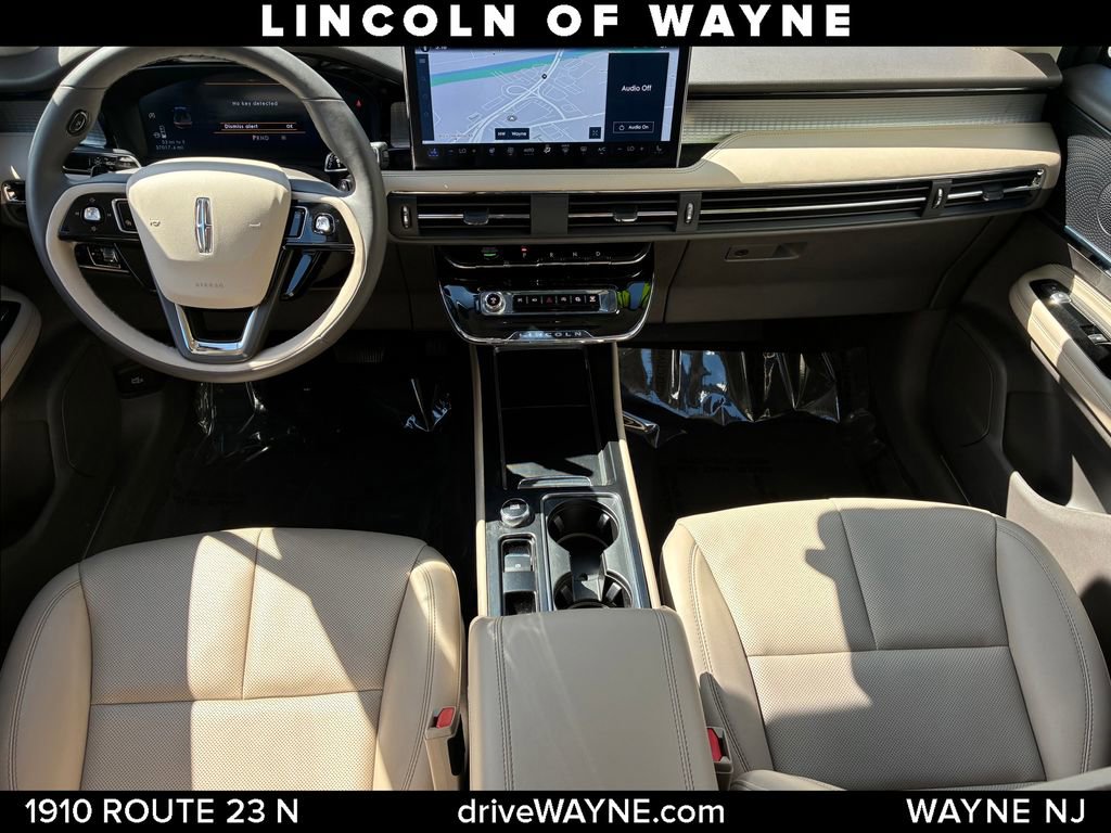 Certified 2024 Lincoln Corsair AWD w/ Equipment Group 101A image 22