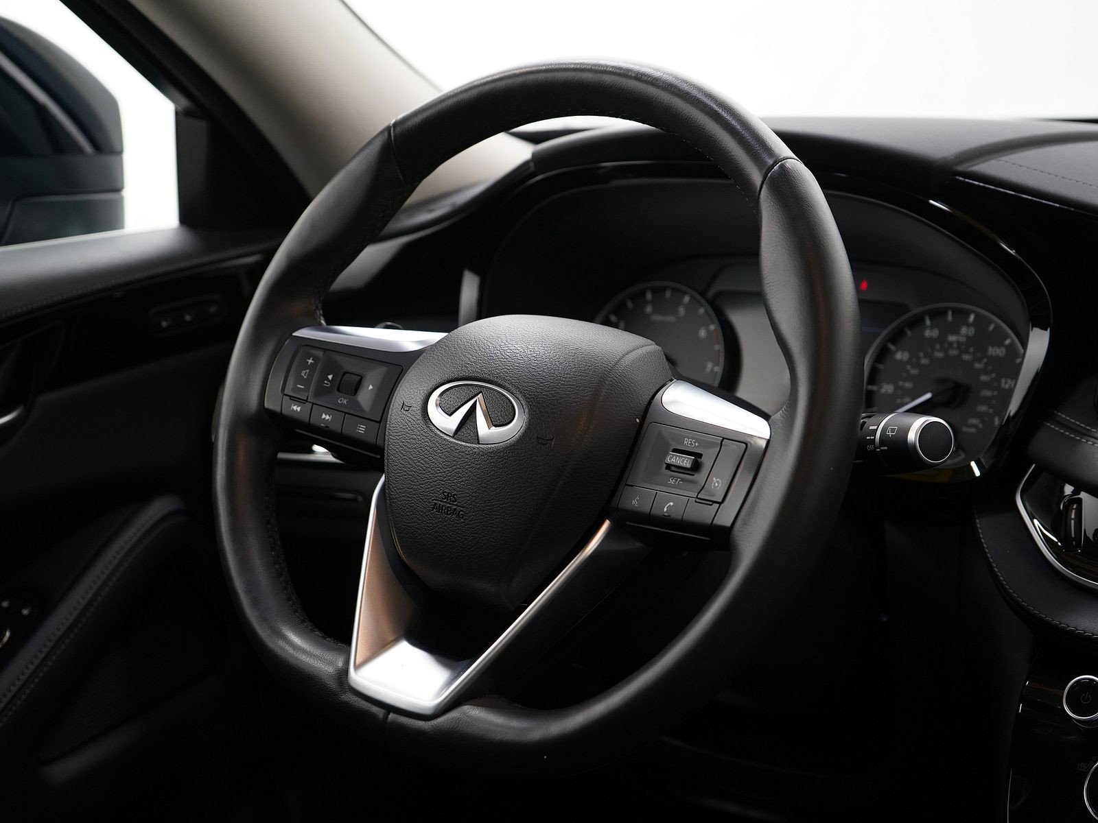 Used 2023 INFINITI QX60 Pure image 14