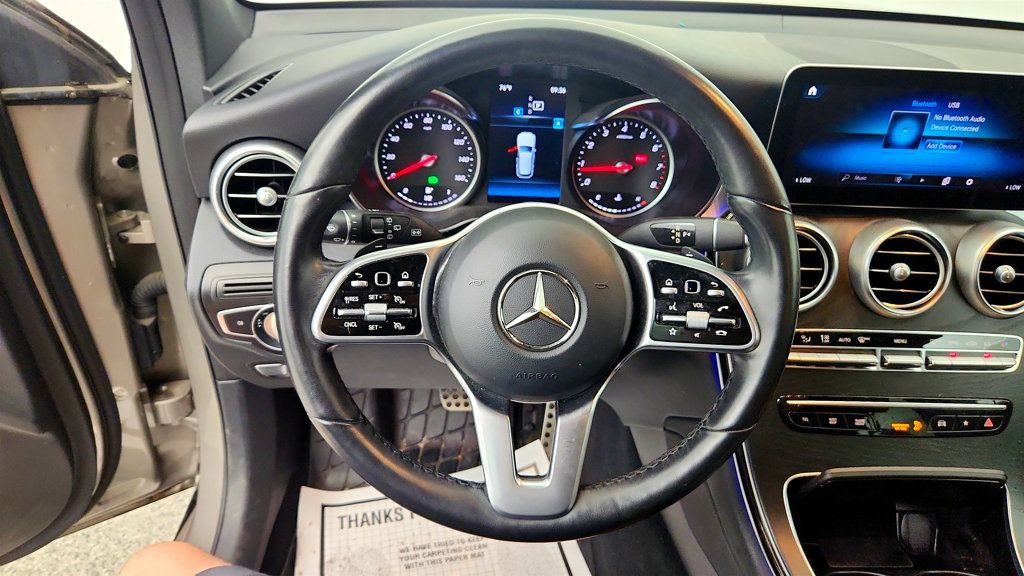 Used 2022 Mercedes-Benz GLC 300 4MATIC image 12
