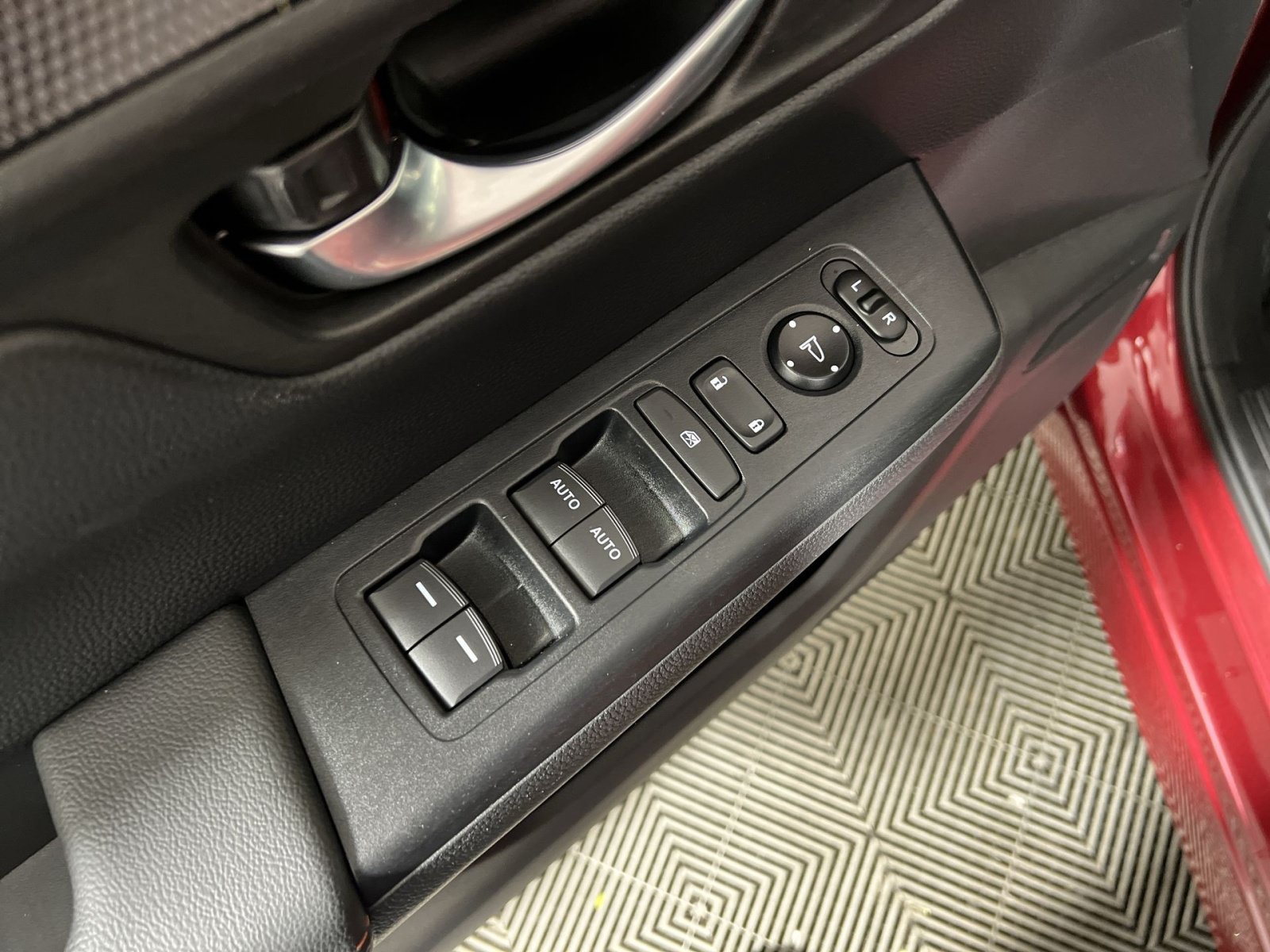 Used 2024 Honda CR-V Sport image 12
