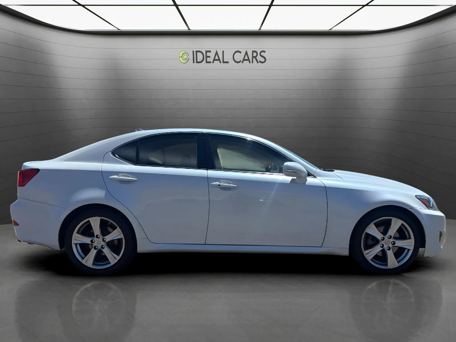 Used 2011 Lexus IS 250 w/ Premium Pkg Value Edition RWD image 4