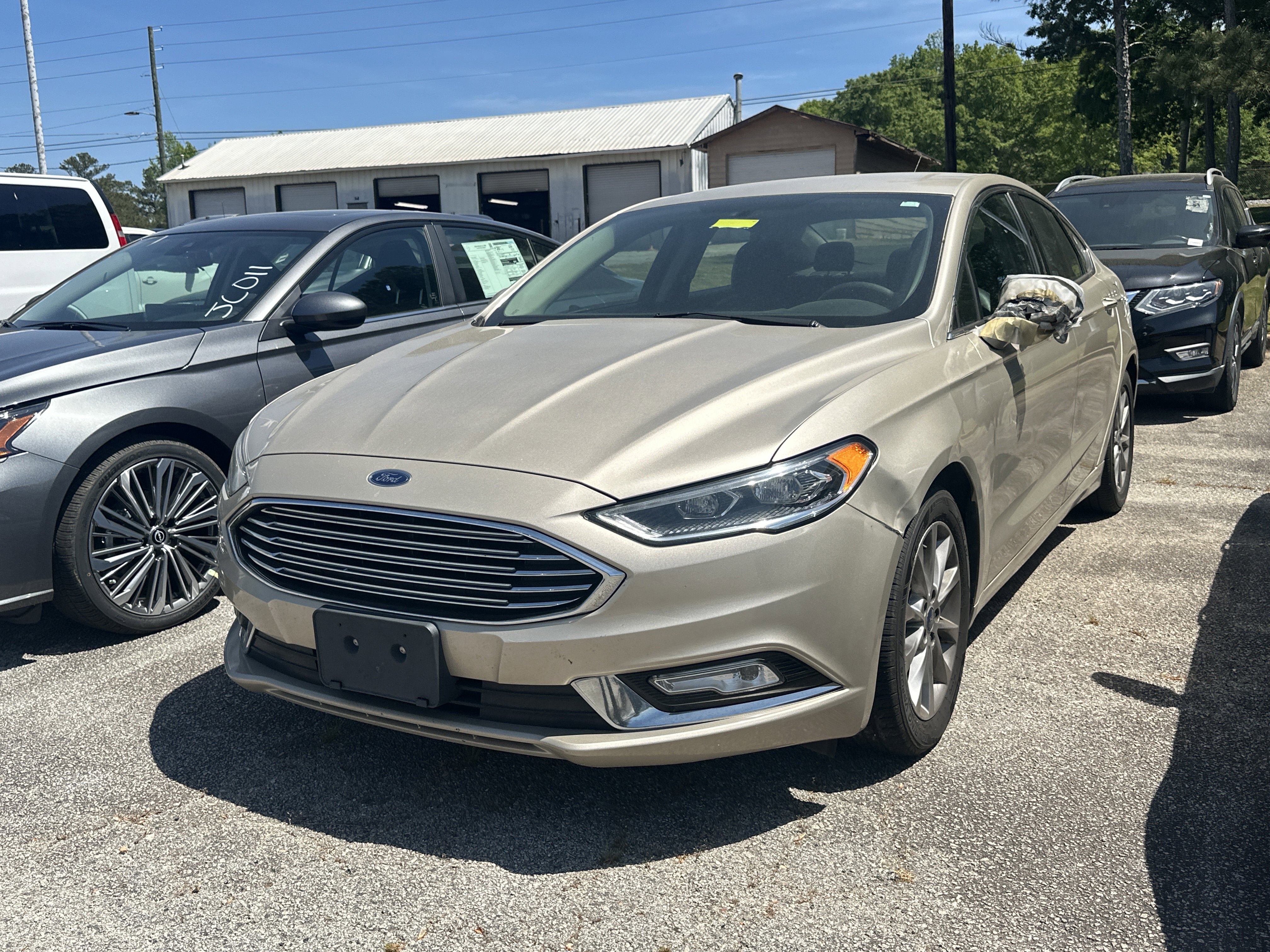 Used 2017 Ford Fusion SE w/ Fusion SE Technology Package