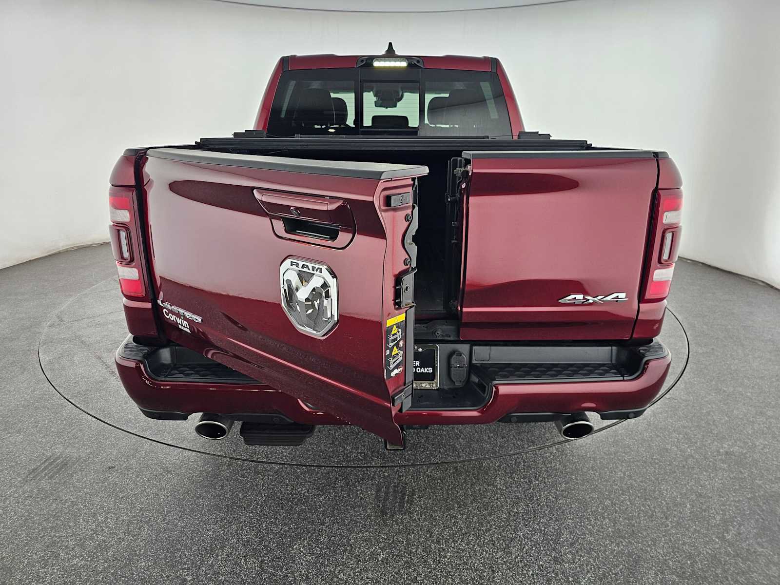 Used 2024 RAM 1500 Limited AWD/4WD image 15