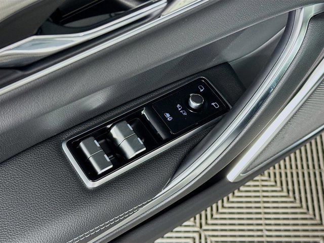 New 2024 Jaguar XF R-Dynamic SE image 20