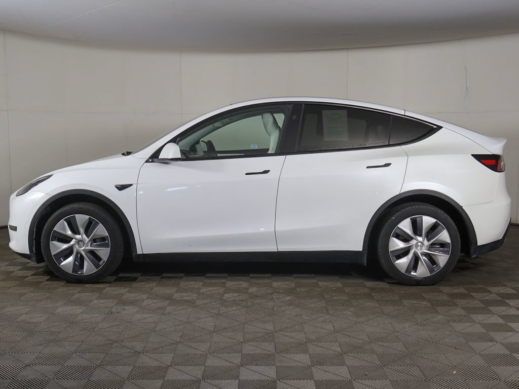 Used 2023 Tesla Model Y Long Range AWD/4WD image 18