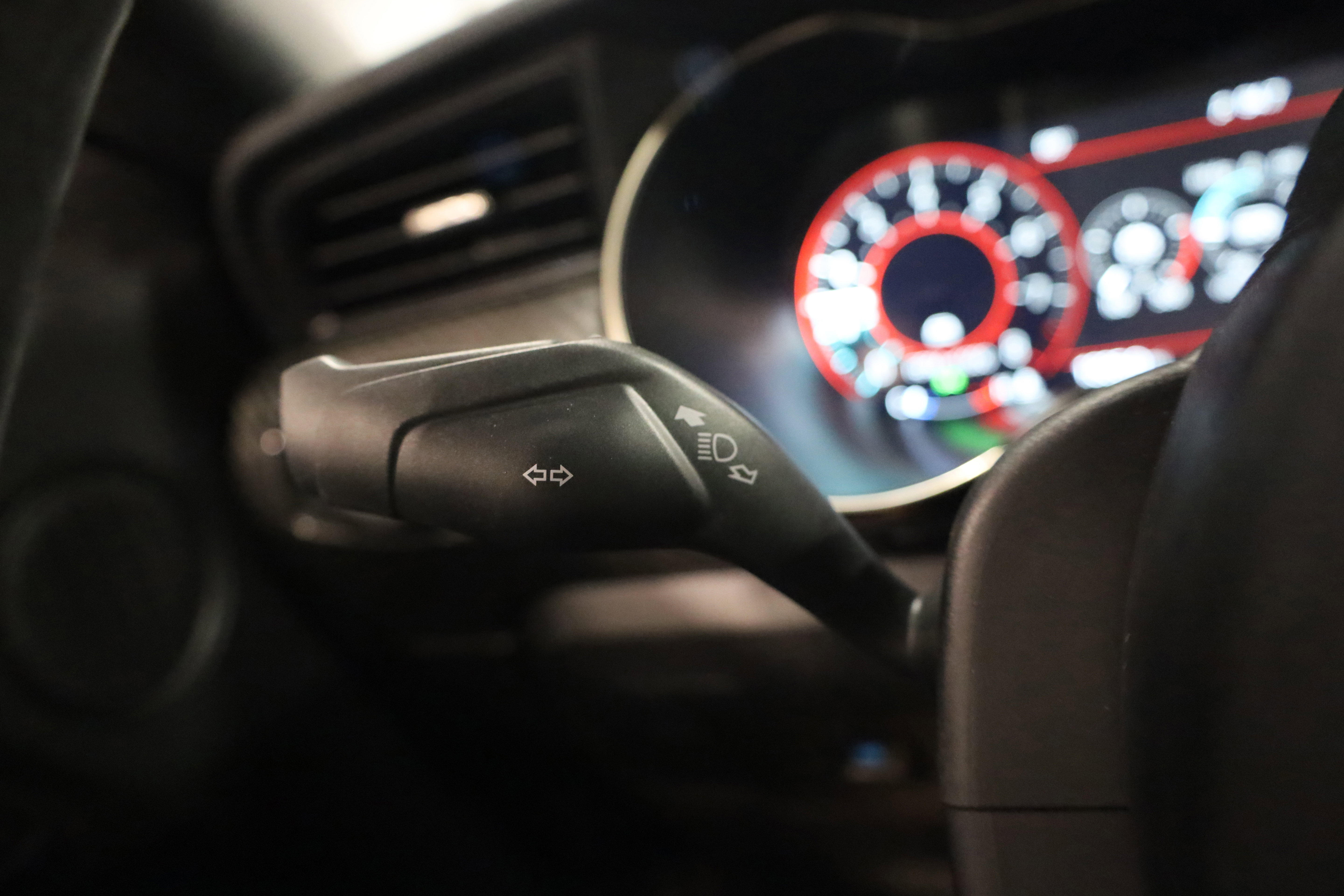 Used 2021 Ford Mustang Shelby GT500 w/ Carbon Fiber Track Pack image 23