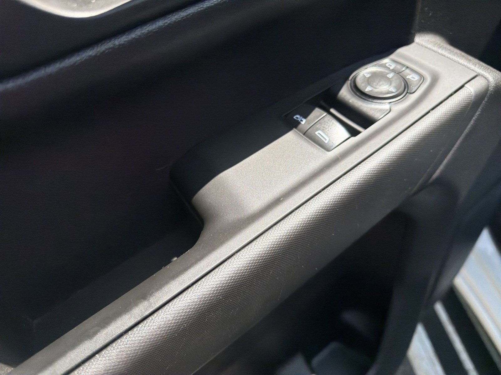 Used 2025 Chevrolet Silverado 1500 W/T RWD image 23