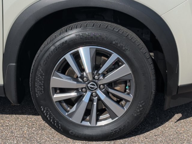 Certified 2024 Nissan Pathfinder SL AWD/4WD image 9