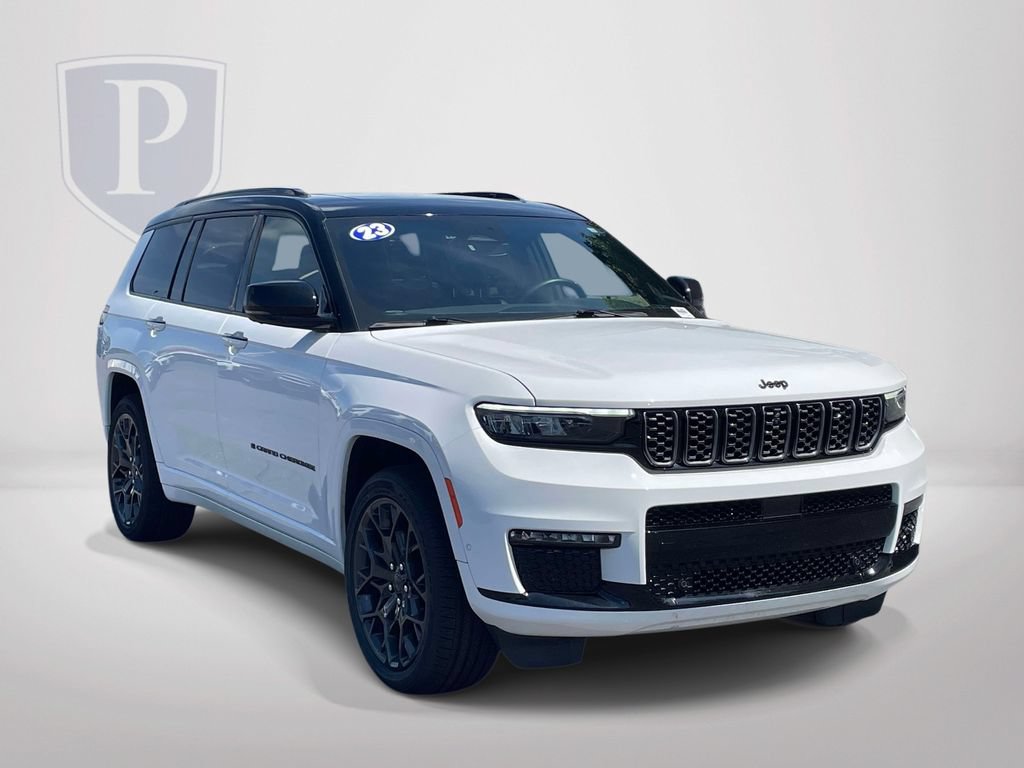 Used 2023 Jeep Grand Cherokee L Summit AWD/4WD image 2