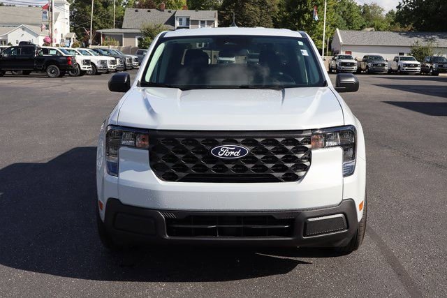 New 2025 Ford Maverick XL image 14