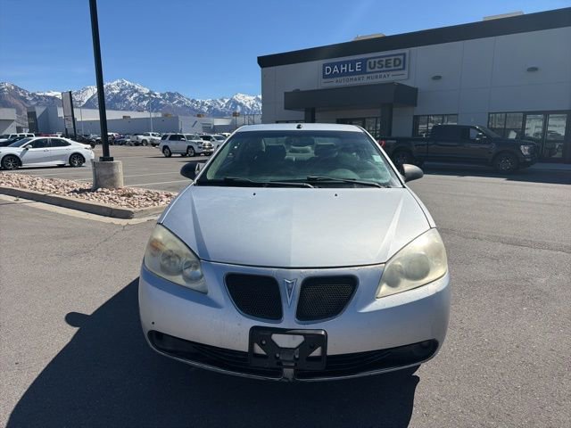 Used 2009 Pontiac G6 GT w/ Premium Package image 2