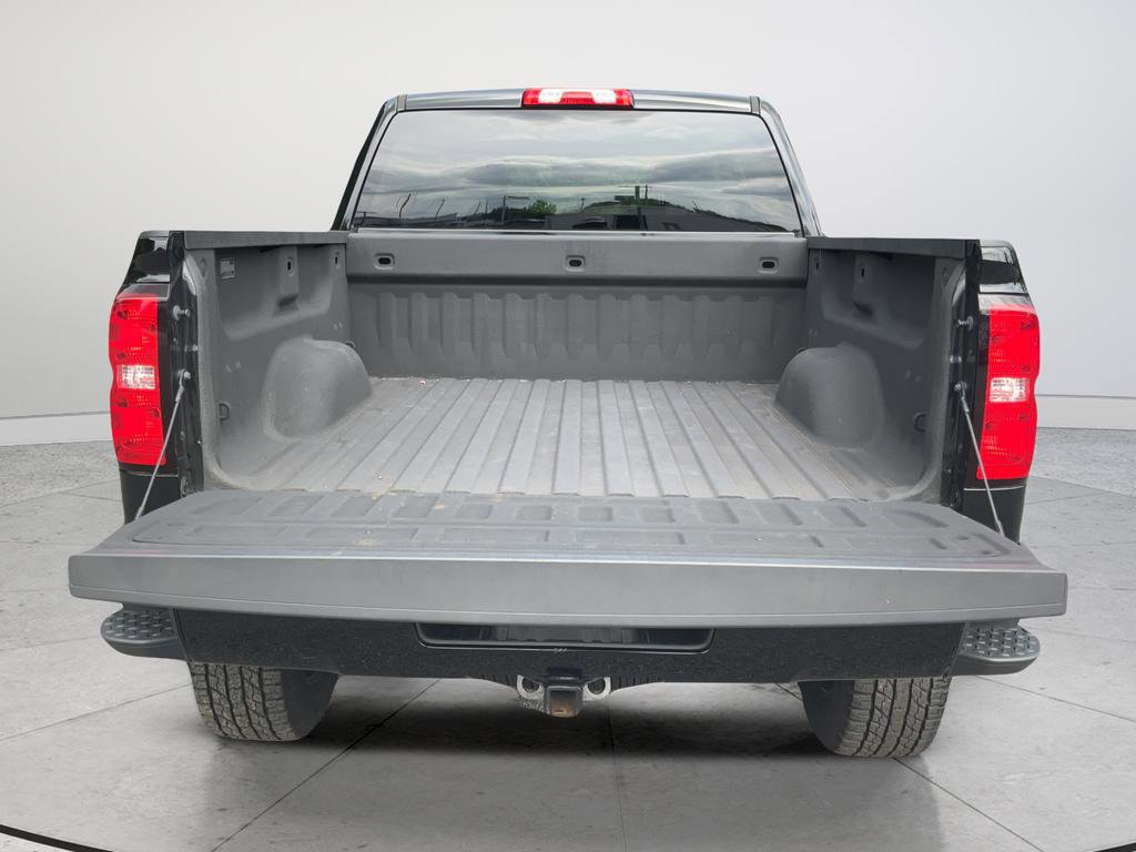 Used 2018 Chevrolet Silverado 1500 LT w/ All Star Edition AWD/4WD image 19