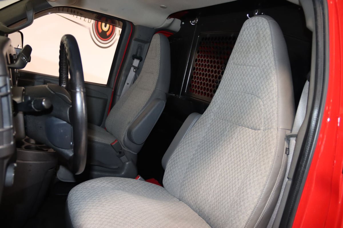 Used 2023 GMC Savana 3500 Extended w/ Driver Convenience Package RWD image 32