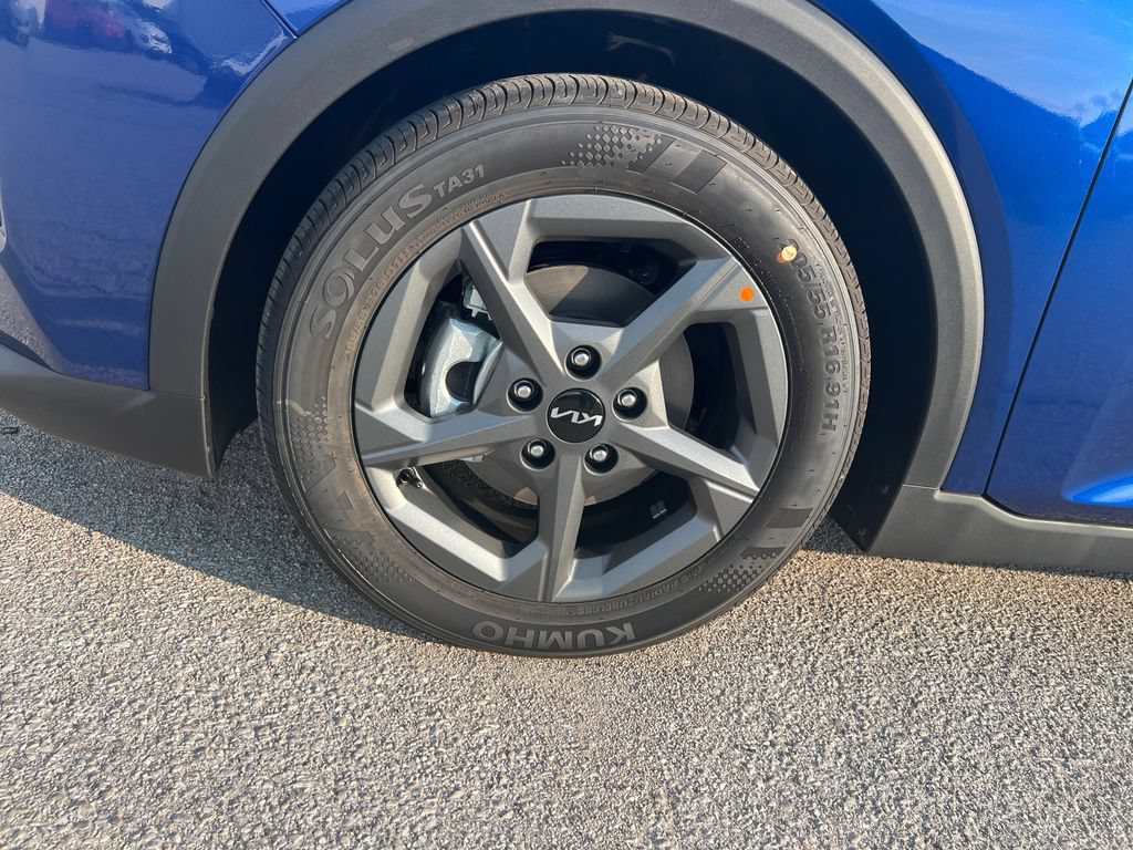 New 2026 Kia K4 FWD image 10