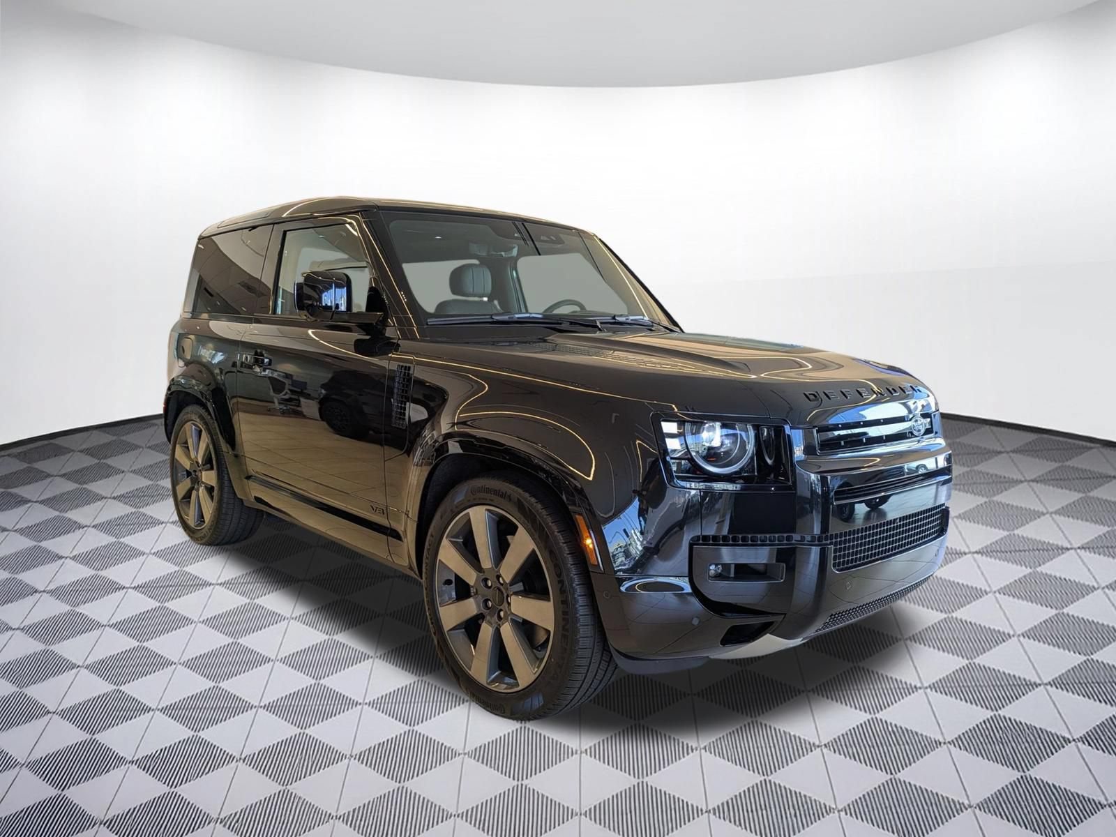 New 2026 Land Rover Defender 90 V8 AWD/4WD image 3