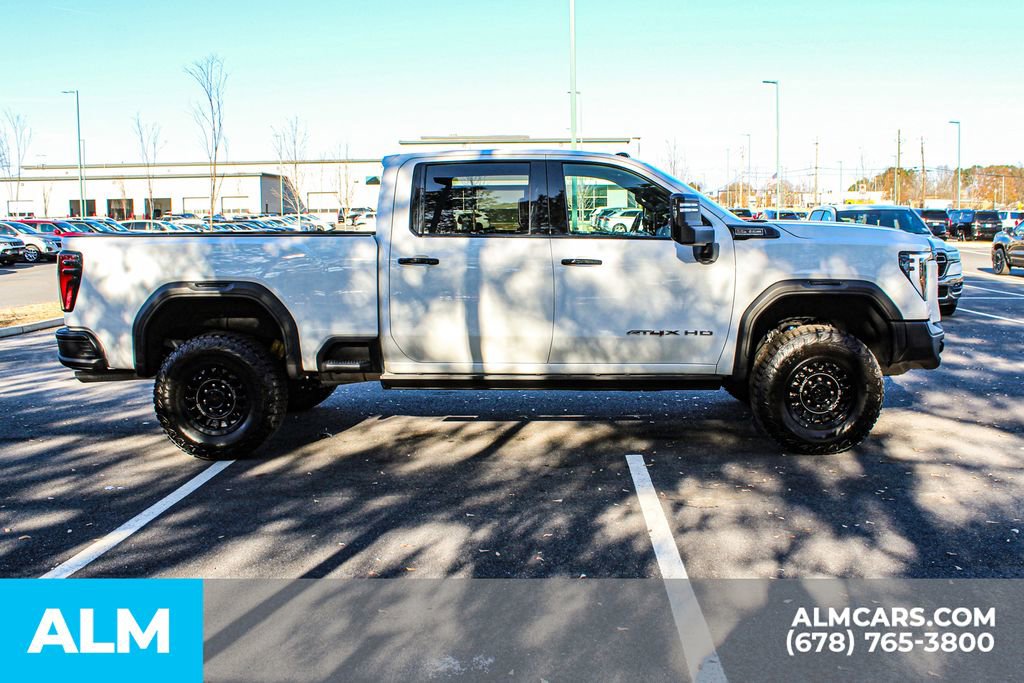 Used 2024 GMC Sierra 2500 AT4X w/ AT4X AEV Edition image 9