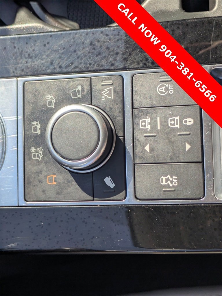 Used 2019 Land Rover Discovery HSE image 13