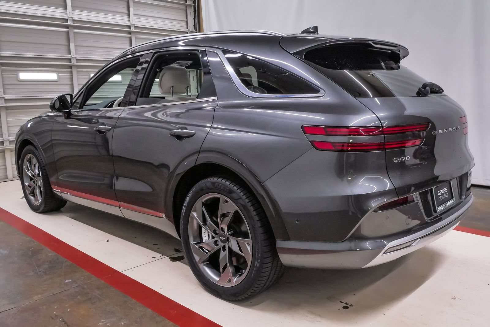 Certified 2023 Genesis Electrified GV70 w/ Prestige Package AWD/4WD image 8