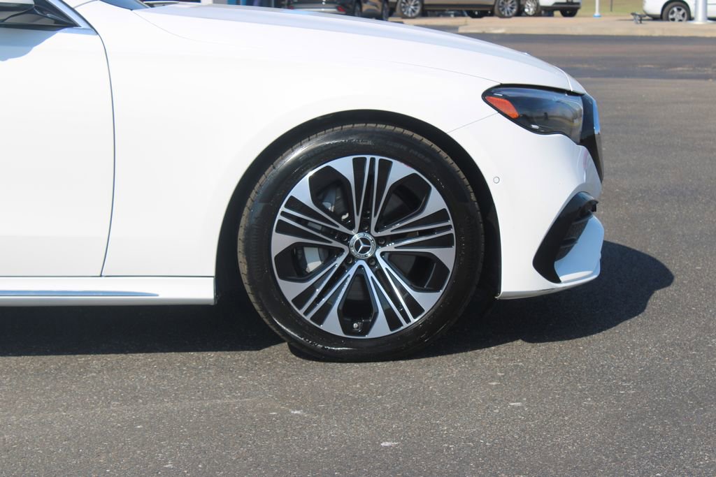 Used 2025 Mercedes-Benz E 350 Sedan image 12