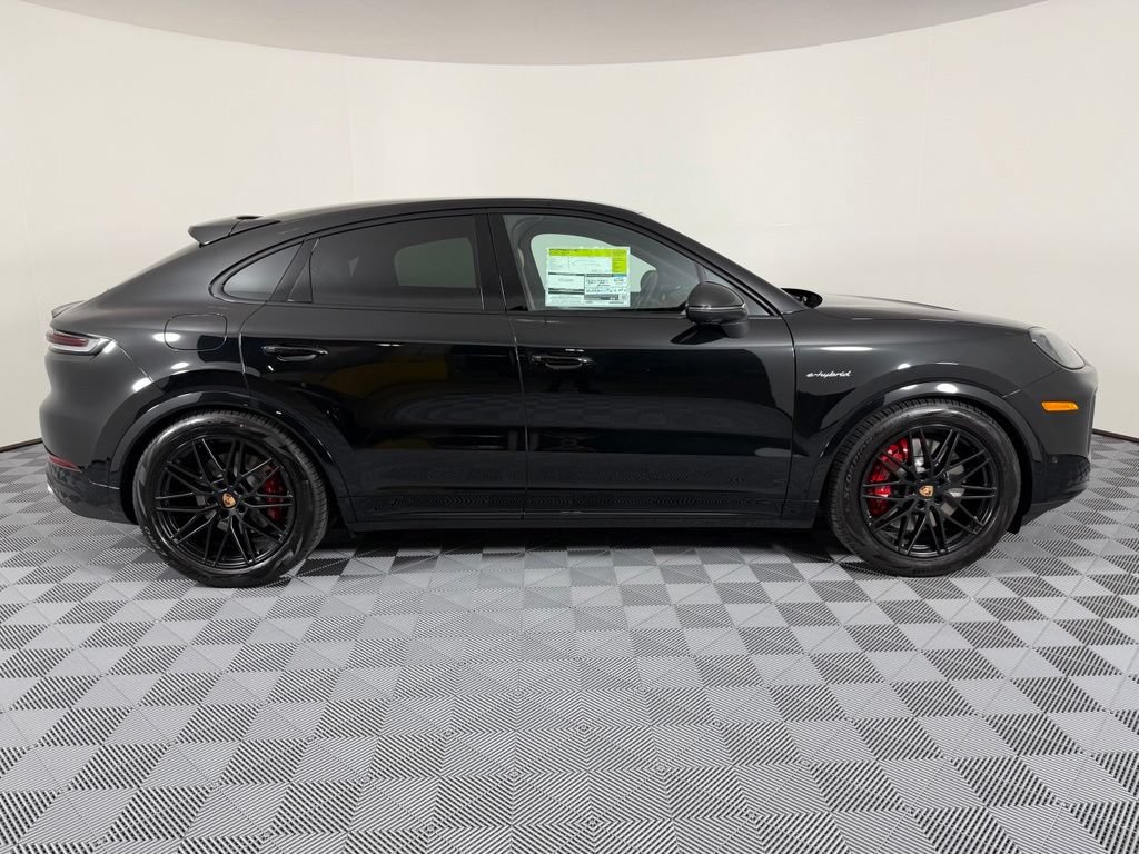Used 2026 Porsche Cayenne S AWD/4WD image 11