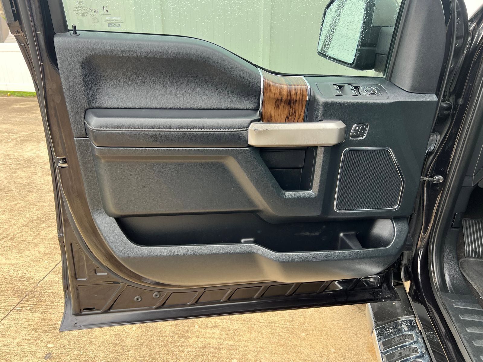Used 2020 Ford F150 Lariat RWD image 20