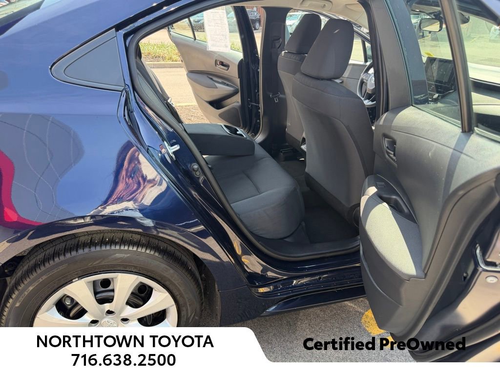 Used 2025 Toyota Corolla LE image 12