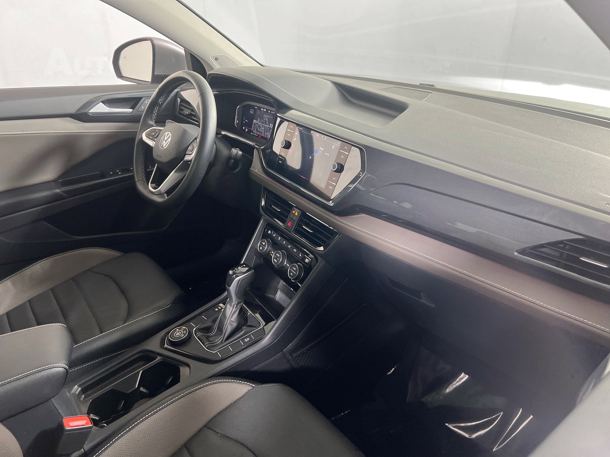 Used 2023 Volkswagen Taos SEL AWD/4WD image 29