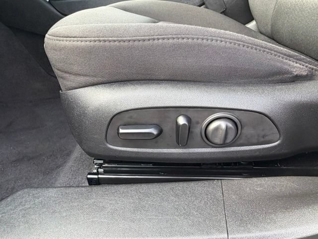 Used 2020 Chevrolet Malibu RS FWD image 36