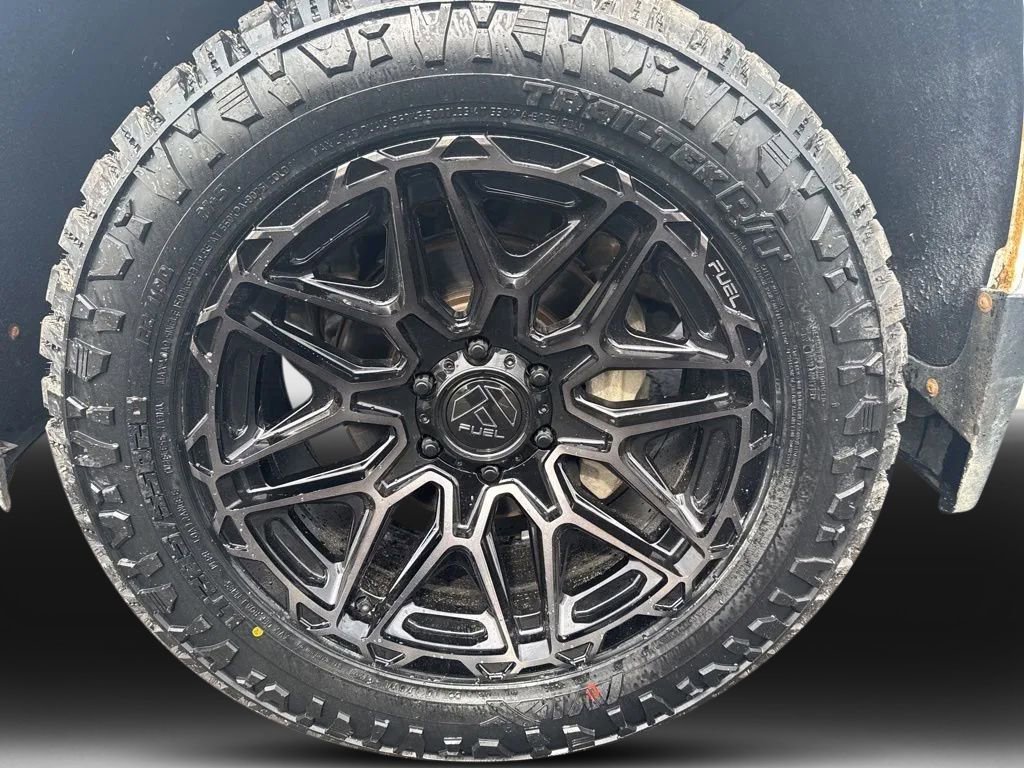 Used 2021 Chevrolet Silverado 1500 LT w/ True North Edition Plus AWD/4WD image 10