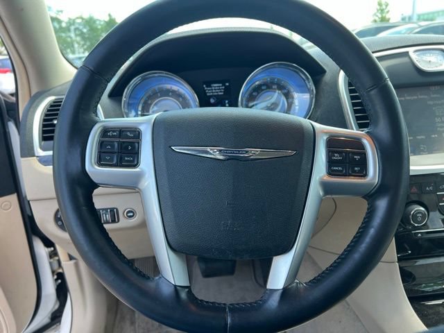 Used 2012 Chrysler 300 Limited RWD image 13