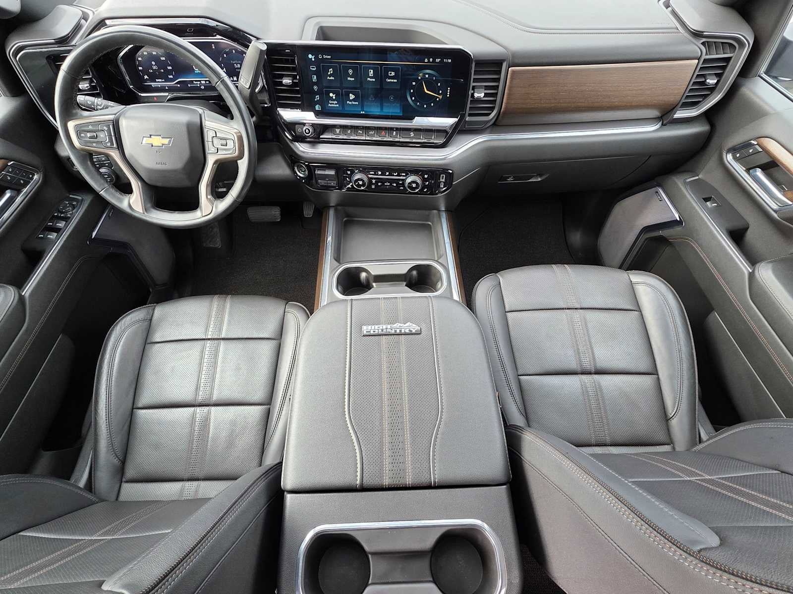 Used 2024 Chevrolet Silverado 2500 High Country w/ High Country Premium Package AWD/4WD image 18