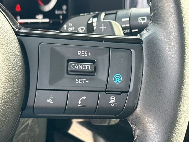 Used 2022 Nissan Pathfinder Platinum w/ Lighting Package (N92) AWD/4WD image 33