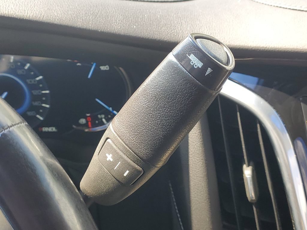 Used 2018 Cadillac Escalade Premium Luxury AWD/4WD image 28