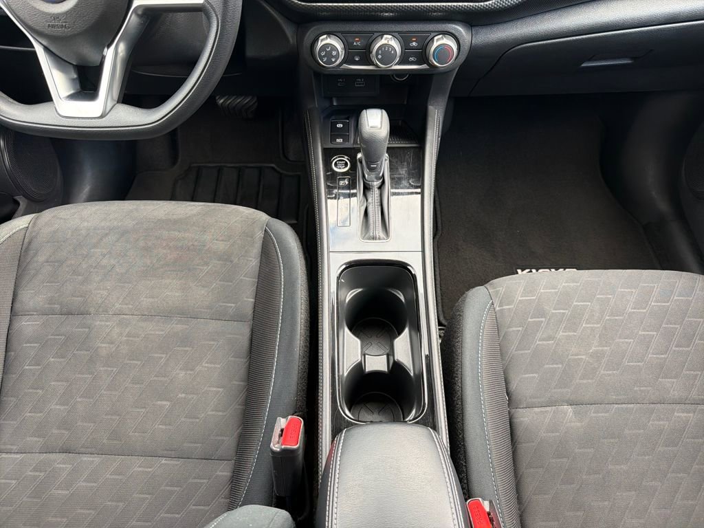 Used 2024 Nissan Kicks SV image 14