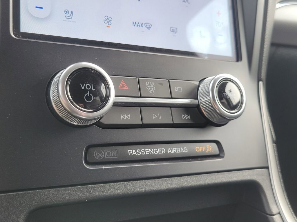 Used 2022 Ford Edge SEL w/ Convenience Package image 19