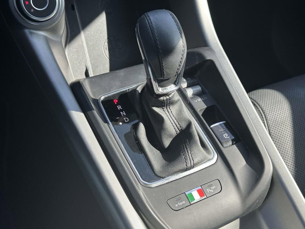 Used 2024 Alfa Romeo Tonale Ti image 31