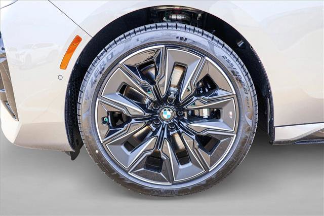 New 2026 BMW 760i xDrive w/ Executive Package AWD/4WD image 9