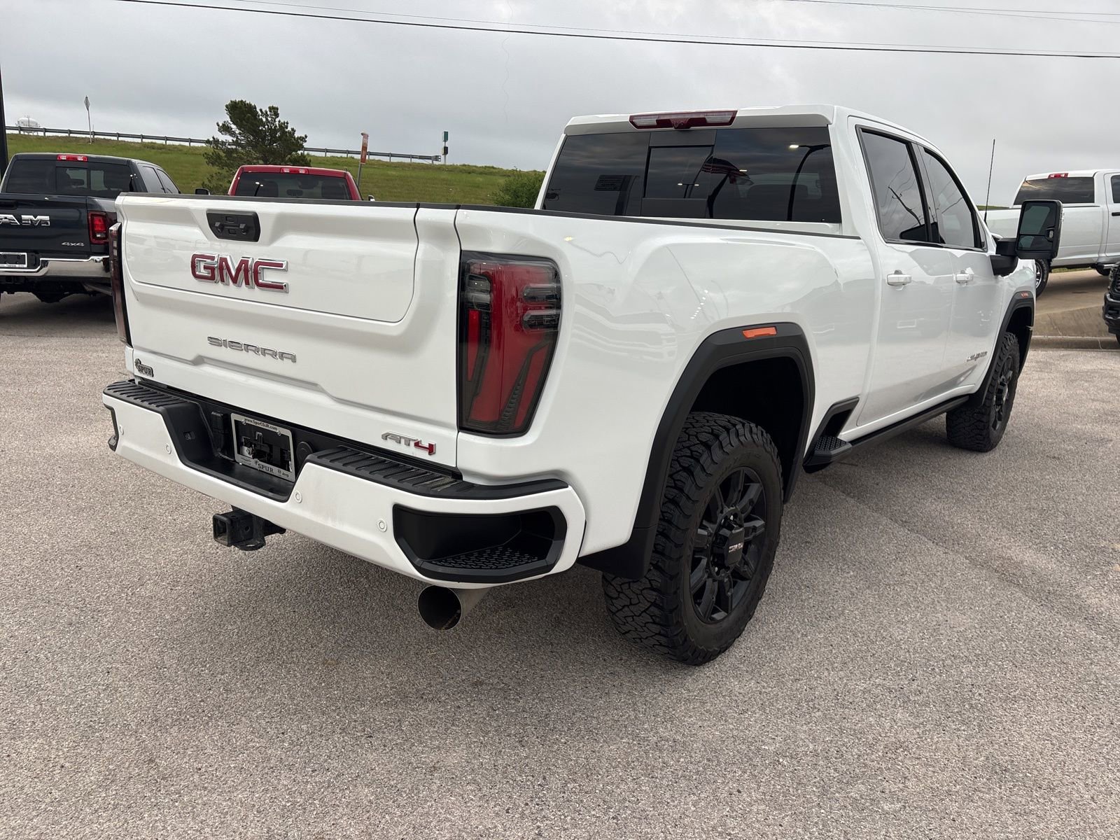 Used 2026 GMC Sierra 2500 AT4 w/ AT4 Premium Plus Package image 6