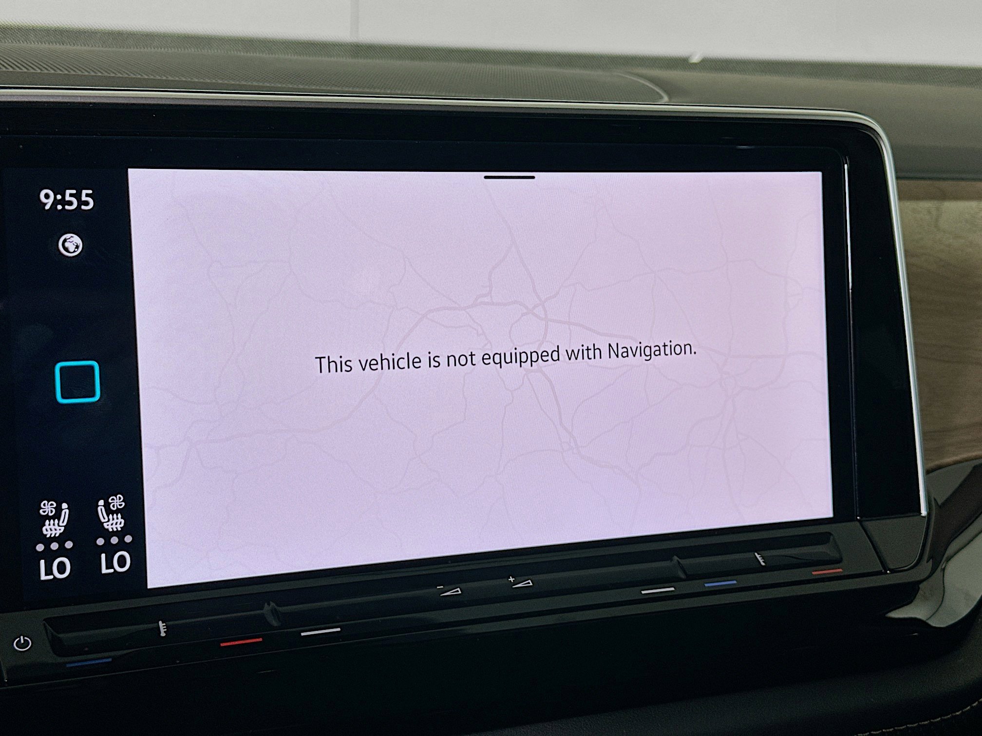 Used 2024 Volkswagen Atlas SE image 22