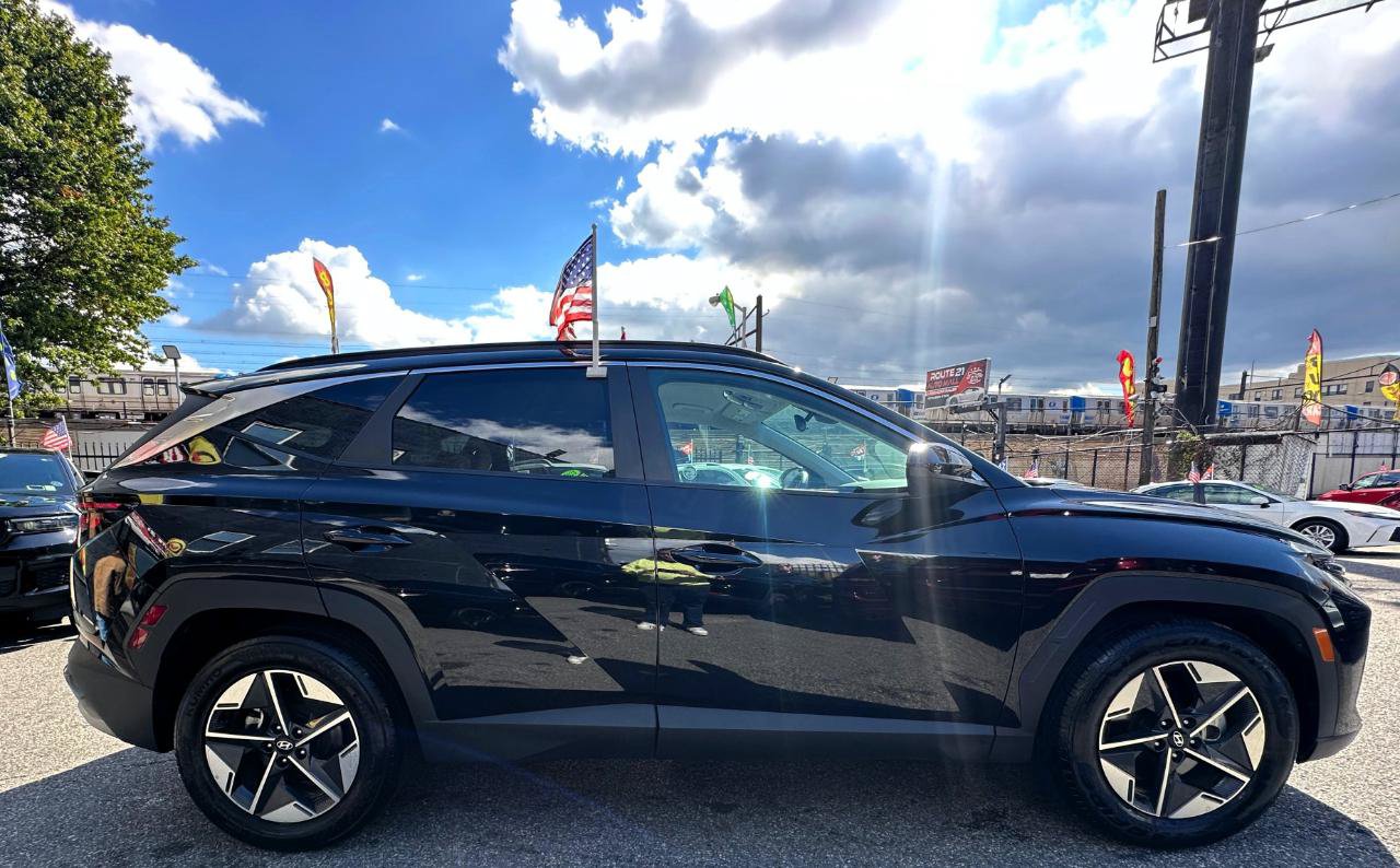 Used 2025 Hyundai Tucson SEL FWD image 3