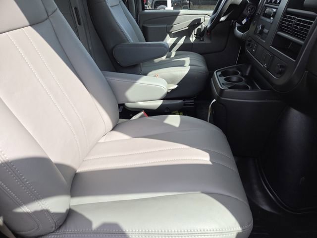 New 2026 Chevrolet Express 2500 w/ Driver Convenience Package RWD image 21
